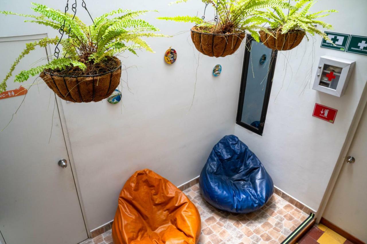 Los Andes Hostel Medellín Buitenkant foto