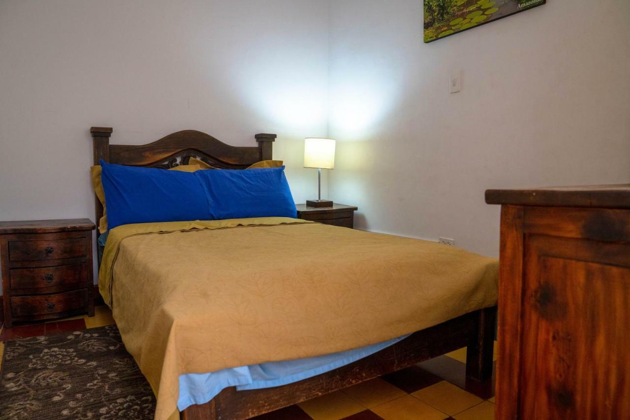 Los Andes Hostel Medellín Buitenkant foto